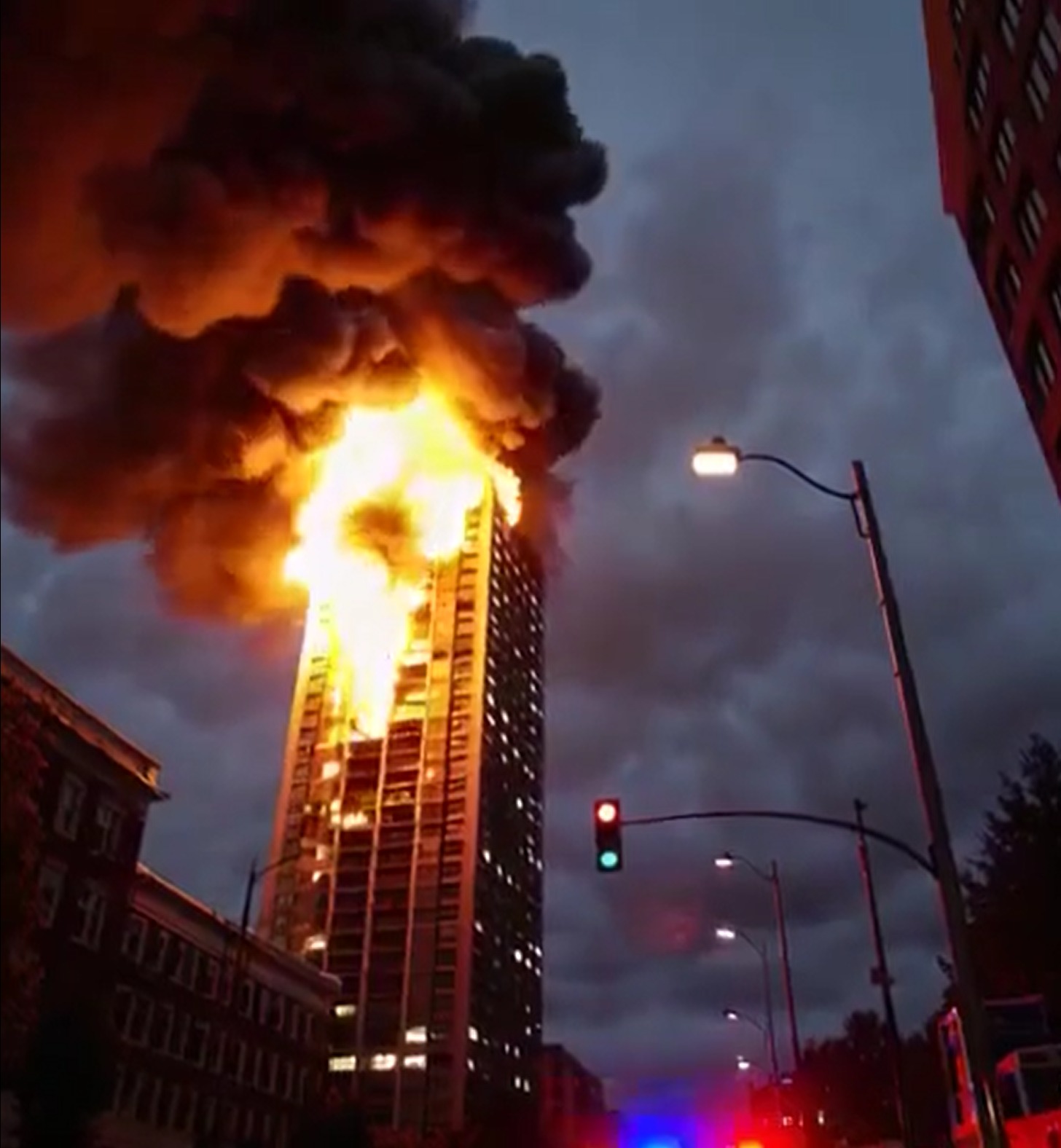 BREAKING NEWS Just hours ago, a tremendous fire broke out!!!