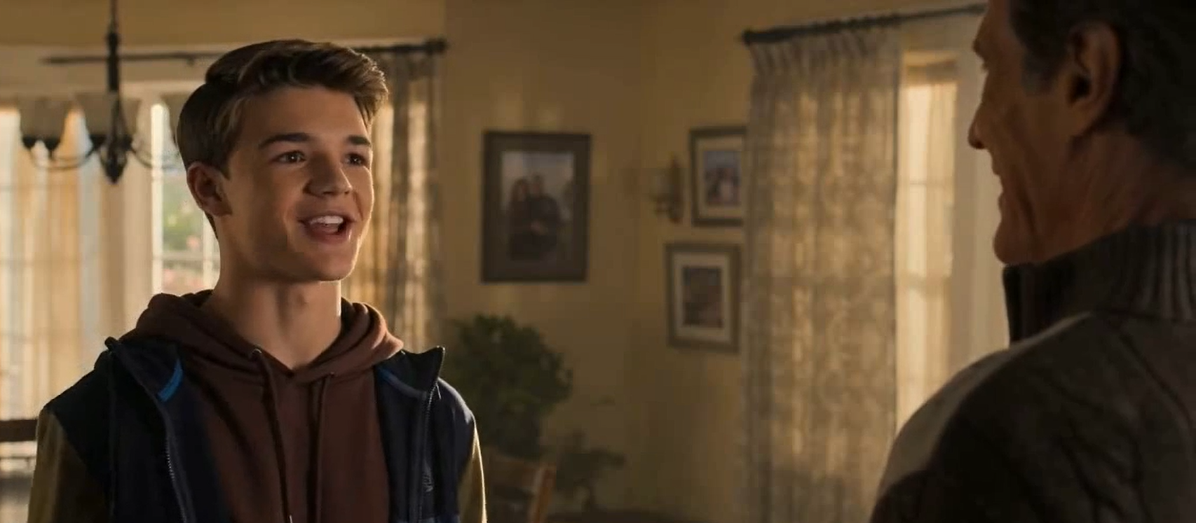 He proudly showed off his big achievement, but what his dad said about his grandpa left him speechless! 😭❤️